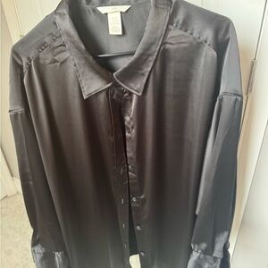 H&M Women’s Elegant Black Dress Shirt
